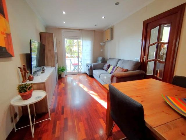 Piso En venta en Sant Feliu de Llobregat photo 0