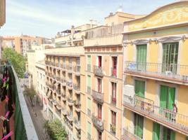 Piso En venta en el Raval photo 0