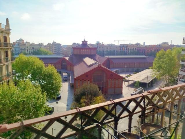 Piso En venta en Sant Antoni (Barcelona) photo 0