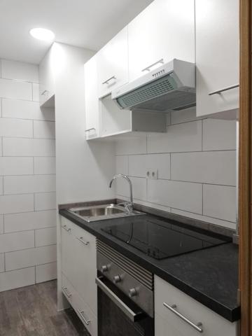 Piso En venta en L'Hospitalet de Llobregat photo 0