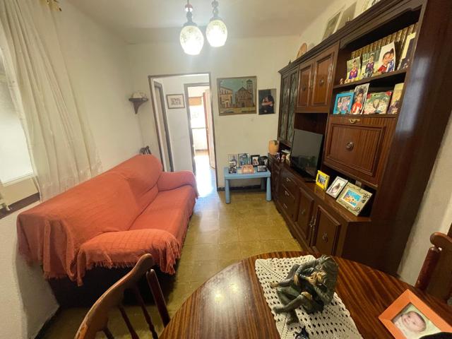 Piso En venta en Sants - Badal photo 0