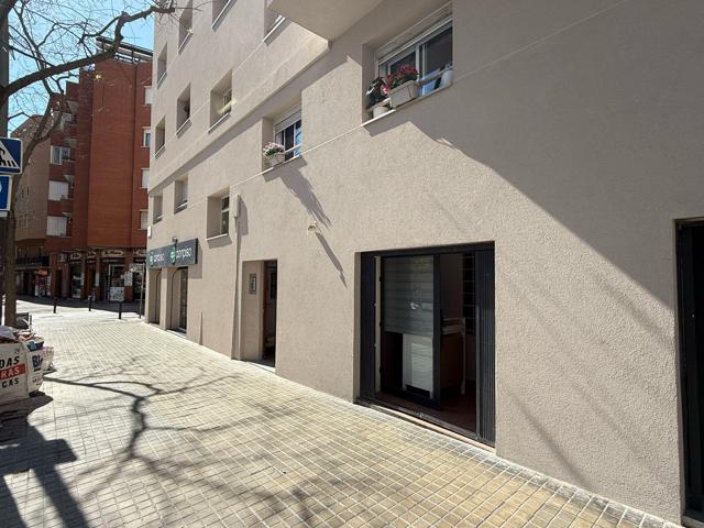Piso En venta en Sants - Badal photo 0