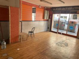 Local En venta en L'Hospitalet de Llobregat photo 0