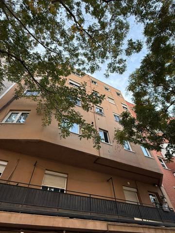 Piso En venta en L'Hospitalet de Llobregat photo 0