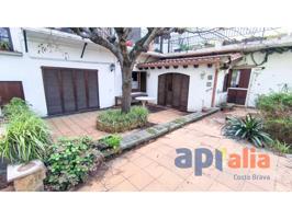 Piso en venta en Calonge photo 0