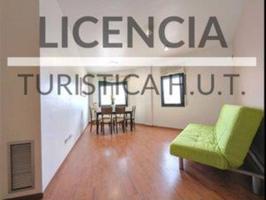 Piso en venta en Centre-El Pedró photo 0