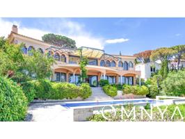 Exclusiva villa con vistas al mar y gran privacidad en Sant Feliu de Guíxols photo 0