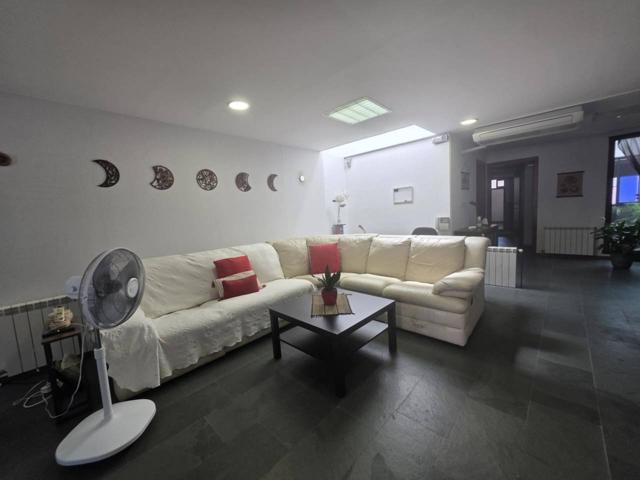 Casa en venta en Tueda photo 0