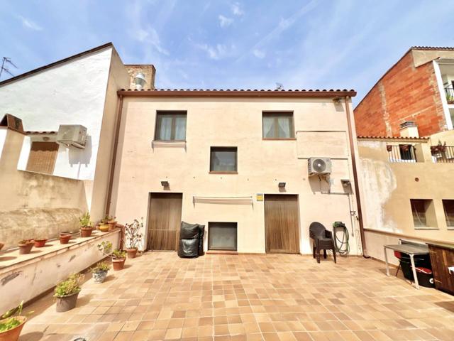Casa en venta en Centre-El Pedró photo 0
