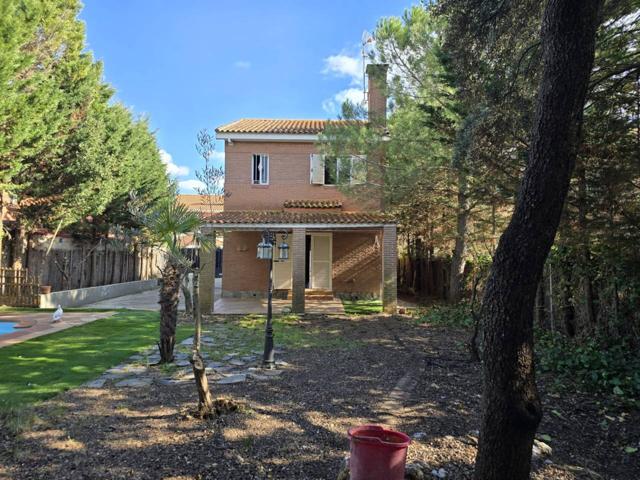 Chalet en venta en Pioz photo 0