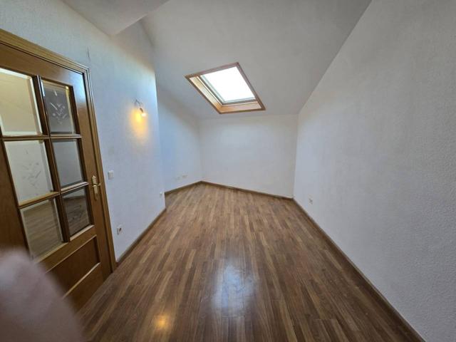 Piso en venta en Pioz photo 0