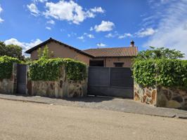 Chalet en venta en Pioz photo 0