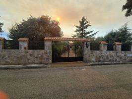 Chalet en venta en Pioz photo 0