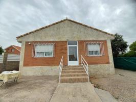 Chalet en venta en Pioz photo 0