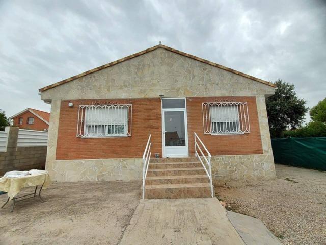 Chalet en venta en Pioz photo 0