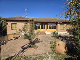Chalet en venta en Pioz photo 0