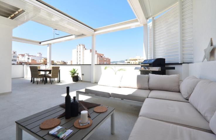 Ático de lujo reformado con terraza privada de 50 m² en el centro de Palma photo 0