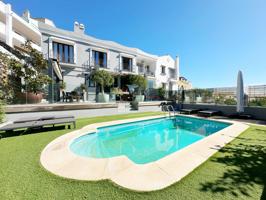 Impresionante Casa en La Heredia con Vistas Panorámicas al Mar, Montañas y Golf photo 0