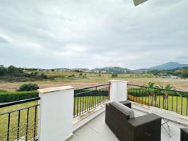 Apartamento Esquinero de Lujo en Venta en Los Arqueros, Benahavís – Primera Línea de Golf y Vistas Panorámicas al Mar photo 0