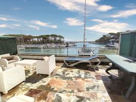 Casa En venta en Centre - Platja, Castell-Platja D'Aro photo 0