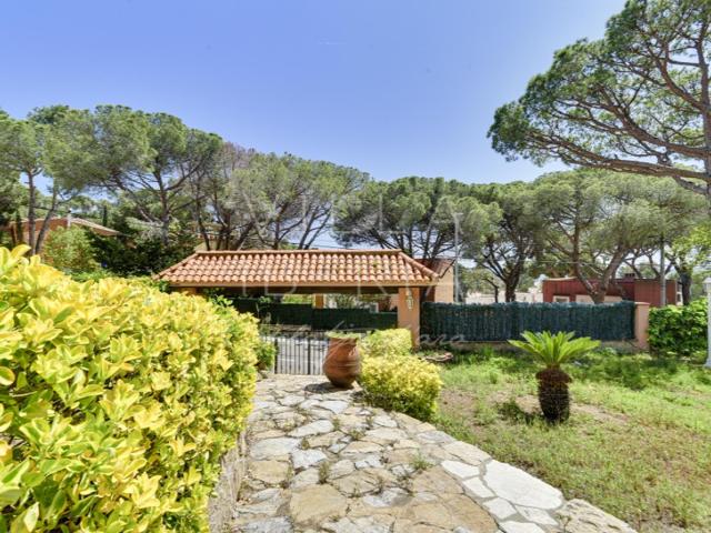 Casa En venta en Treumal, Castell-Platja D'Aro photo 0