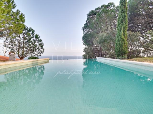 Casa En venta en Sant Feliu De Guíxols photo 0