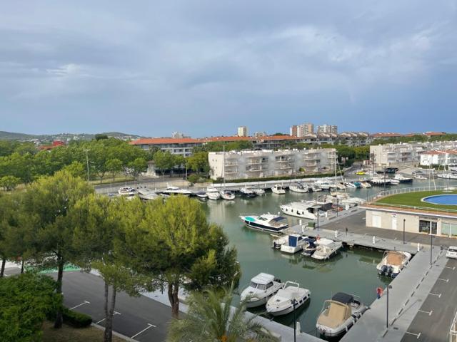 Piso En venta en Port D'Aro, Castell-Platja D'Aro photo 0