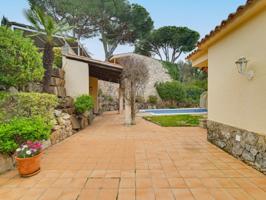Casa En venta en Castell-Platja D'Aro photo 0
