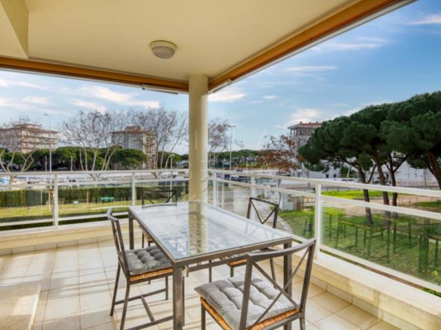 Piso En venta en Castell-Platja D'Aro photo 0