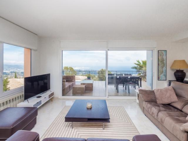 Piso En venta en Castell-Platja D'Aro photo 0