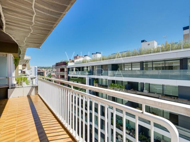 Piso En venta en Girona photo 0