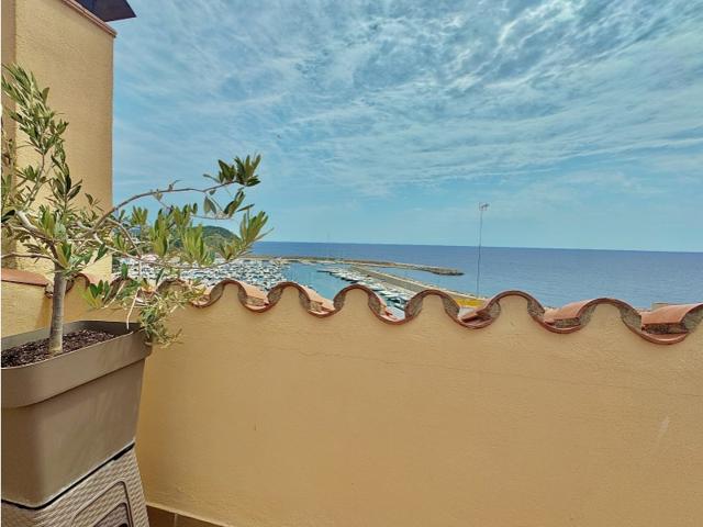  Ático En venta en Palamós photo 0