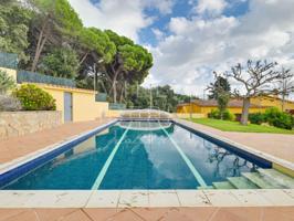 Casa En venta en Castell-Platja D'Aro photo 0