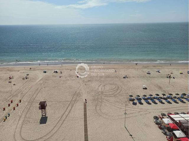 Piso en alquiler en Paseo Maritimo photo 0