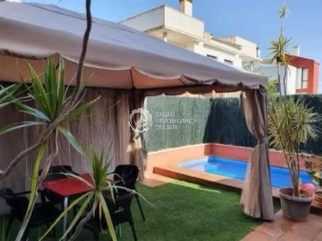 Chalet pareado en venta en Zona Casines photo 0