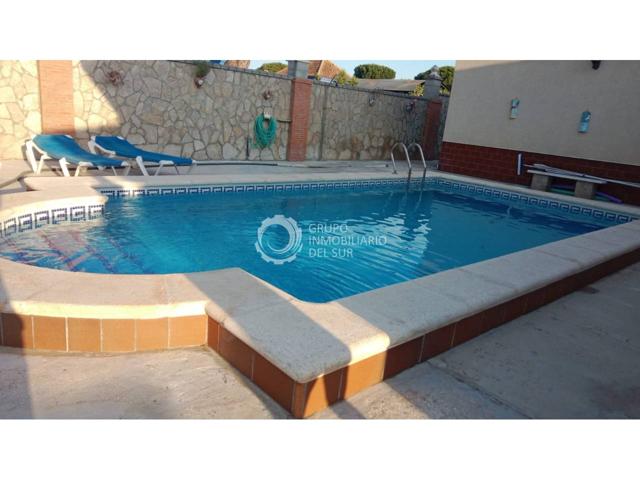 Chalets en venta en Chiclana photo 0