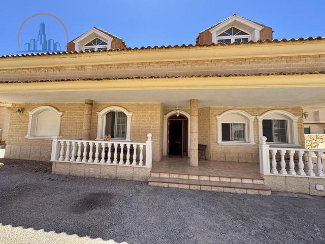 IMPRESIONANTE CHALET FAMILIAR EN LOS NIETOS – MAR MENOR photo 0