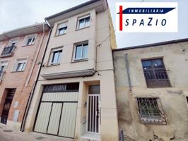Casa en venta en Aranda de Duero photo 0