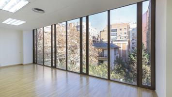 Oficina - Barcelona photo 0