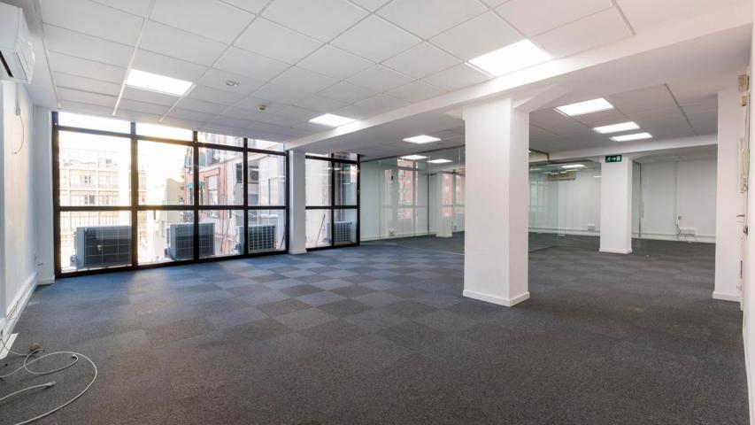 Oficina - Barcelona photo 0