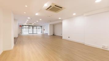 Local comercial - Barcelona photo 0