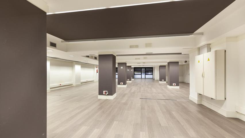 Local comercial - Barcelona photo 0
