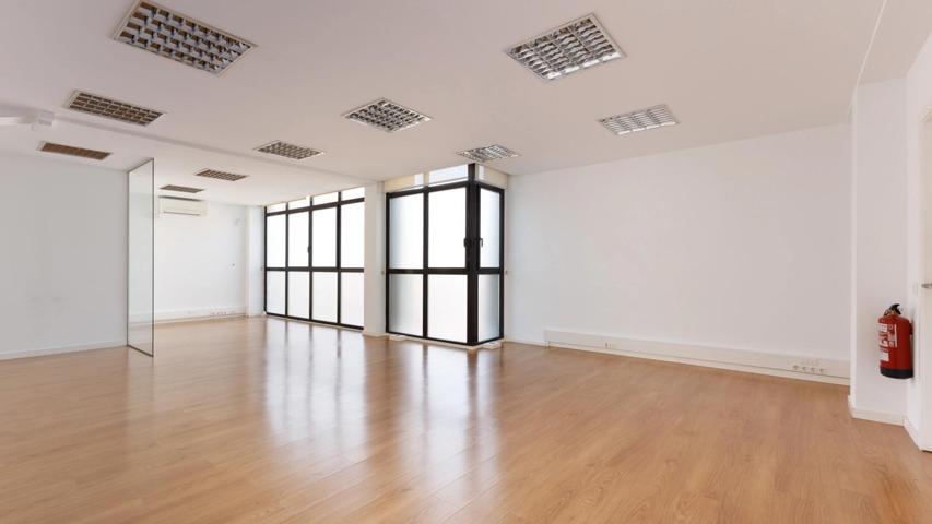 Oficina - Barcelona photo 0