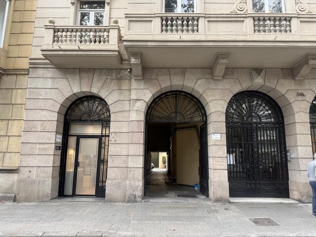 Local comercial - Barcelona photo 0