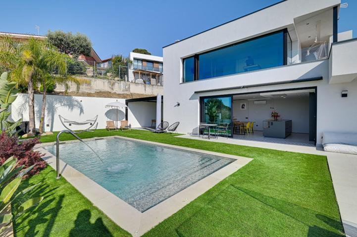Exclusivo chalet de lujo en Santa Susanna – Costa del Maresme photo 0