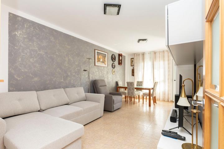 Piso En venta en Calle Jamaica, 8. 04740, Roquetas De Mar (almería), Roquetas De Mar photo 0