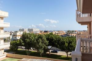 Piso En venta en Avenida Reino De España, 184. 04740, Las Salinas, Roquetas De Mar (almería), Las Salinas, Roquetas De Mar photo 0