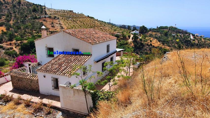 Villa En venta en Almuñécar photo 0