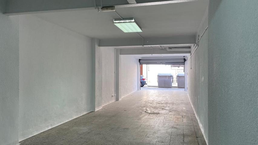 LOCAL COMERCIAL EN VENTA EN LA LLAGOSTA photo 0