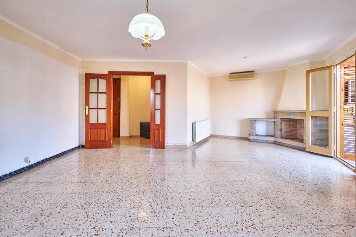 Piso Alto Esquinero en Mataró. 4 habitaciones. - Calle Jaume Isern. photo 0
